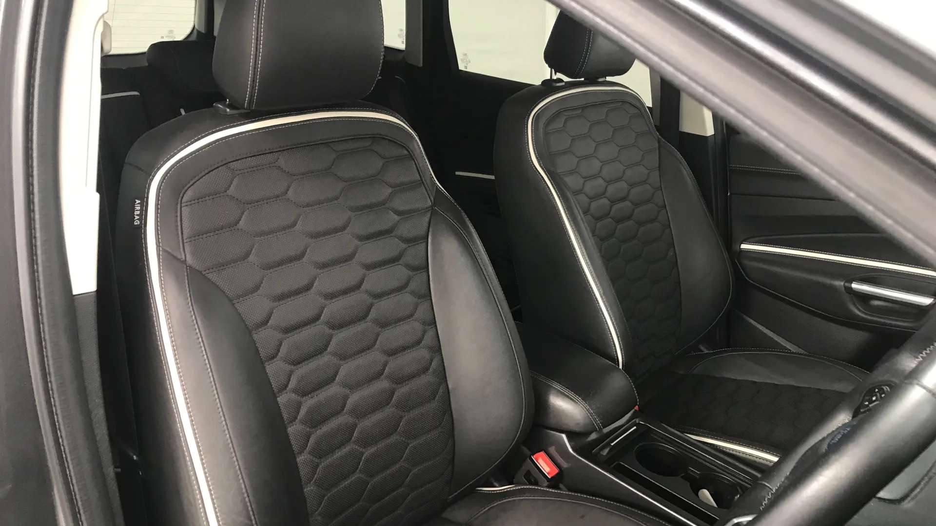 2019 FORD KUGA VIGNALE 2019 FORD KUGA VIGNALE