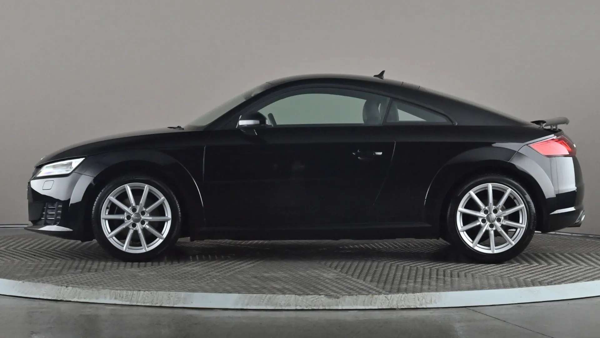 A 2018 AUDI TT 1.8T FSI Sport A 2018 AUDI TT 1.8T FSI Sport