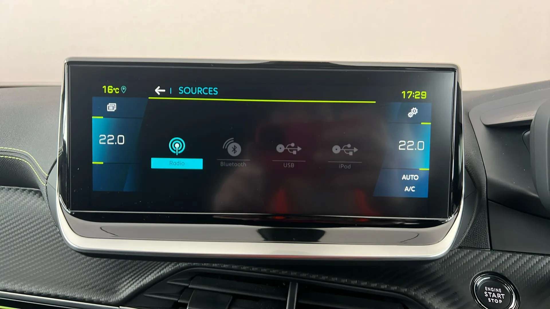 2022 PEUGEOT 2008 2022 PEUGEOT 2008