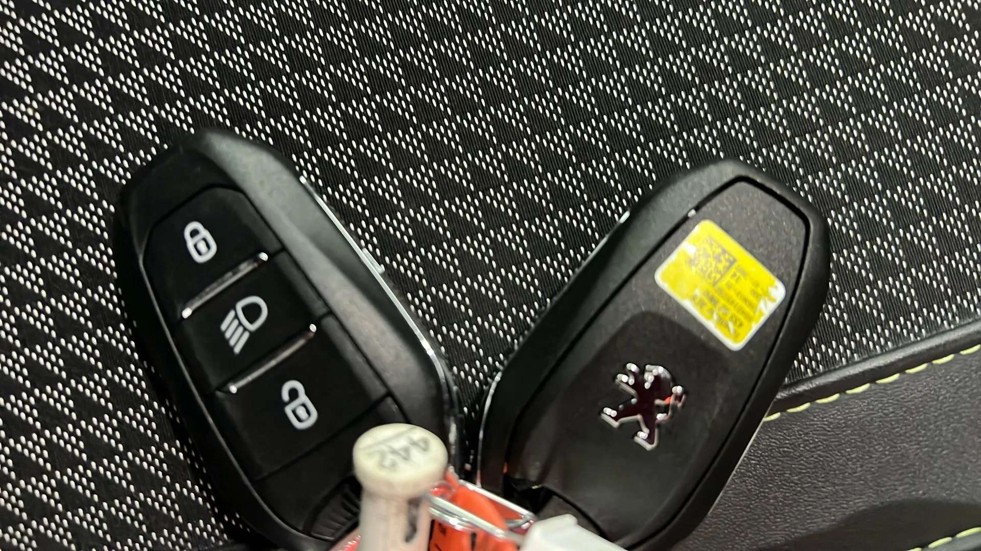 2022 PEUGEOT 2008 2022 PEUGEOT 2008