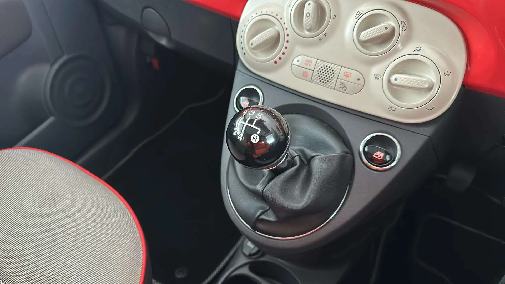 2016 FIAT 500 2016 FIAT 500