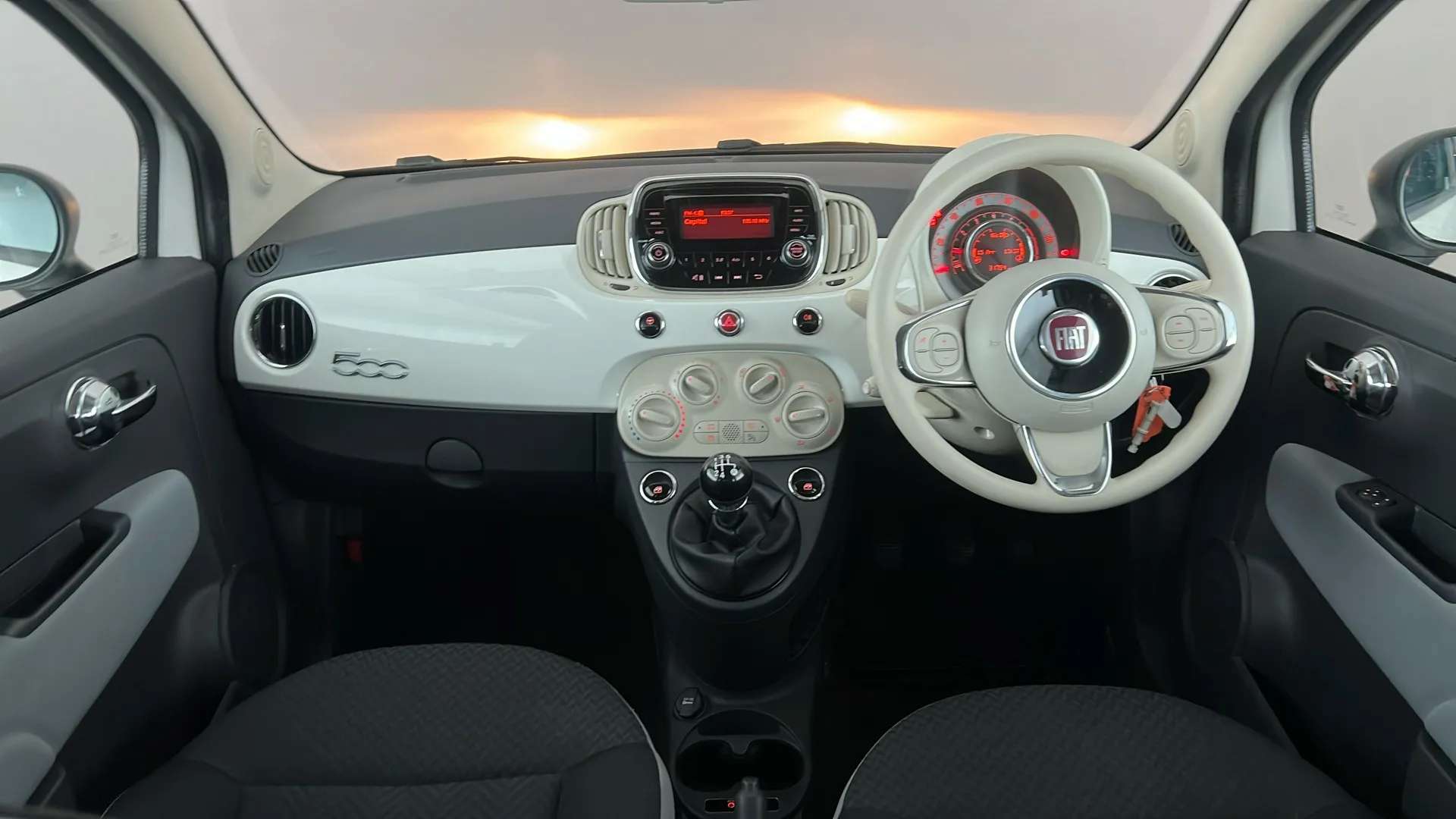 2017 FIAT 500 2017 FIAT 500