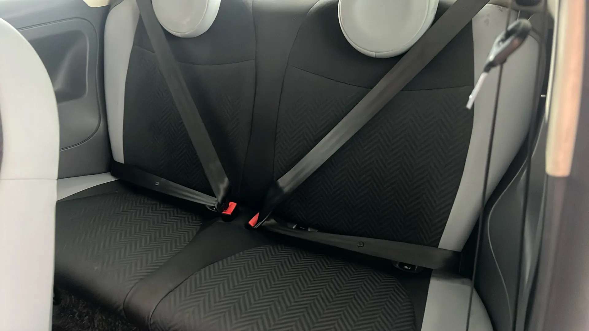 2017 FIAT 500 2017 FIAT 500