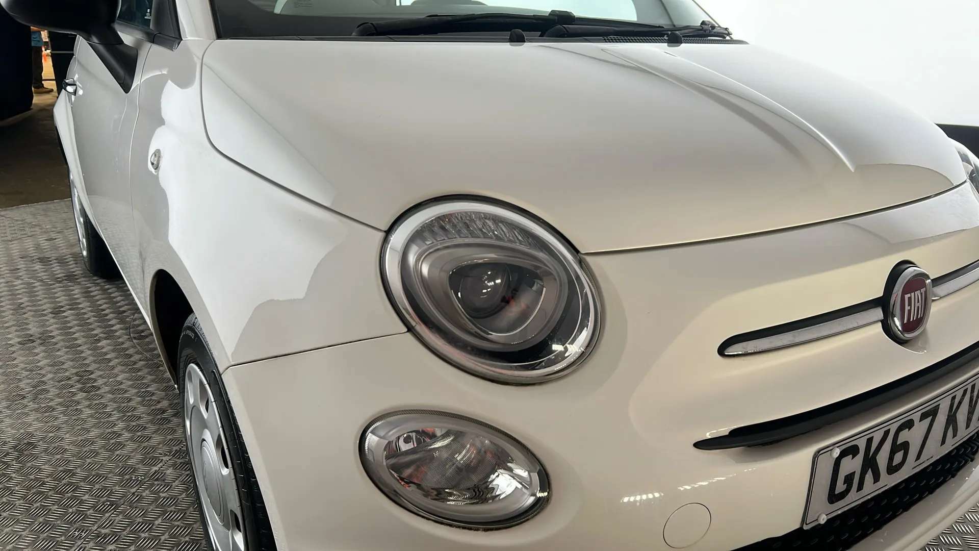 2017 FIAT 500 2017 FIAT 500