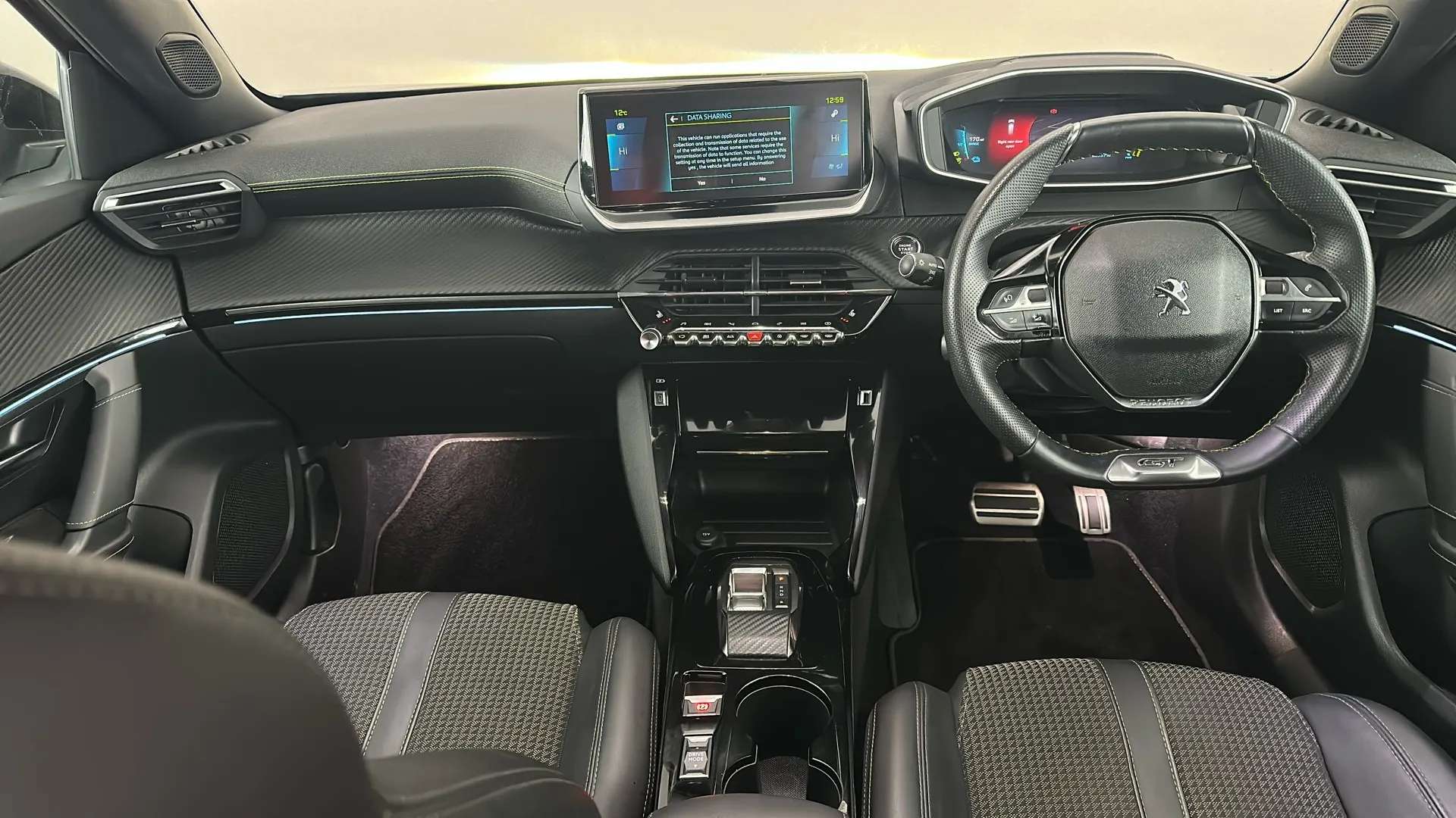 2023 PEUGEOT 2008 2023 PEUGEOT 2008