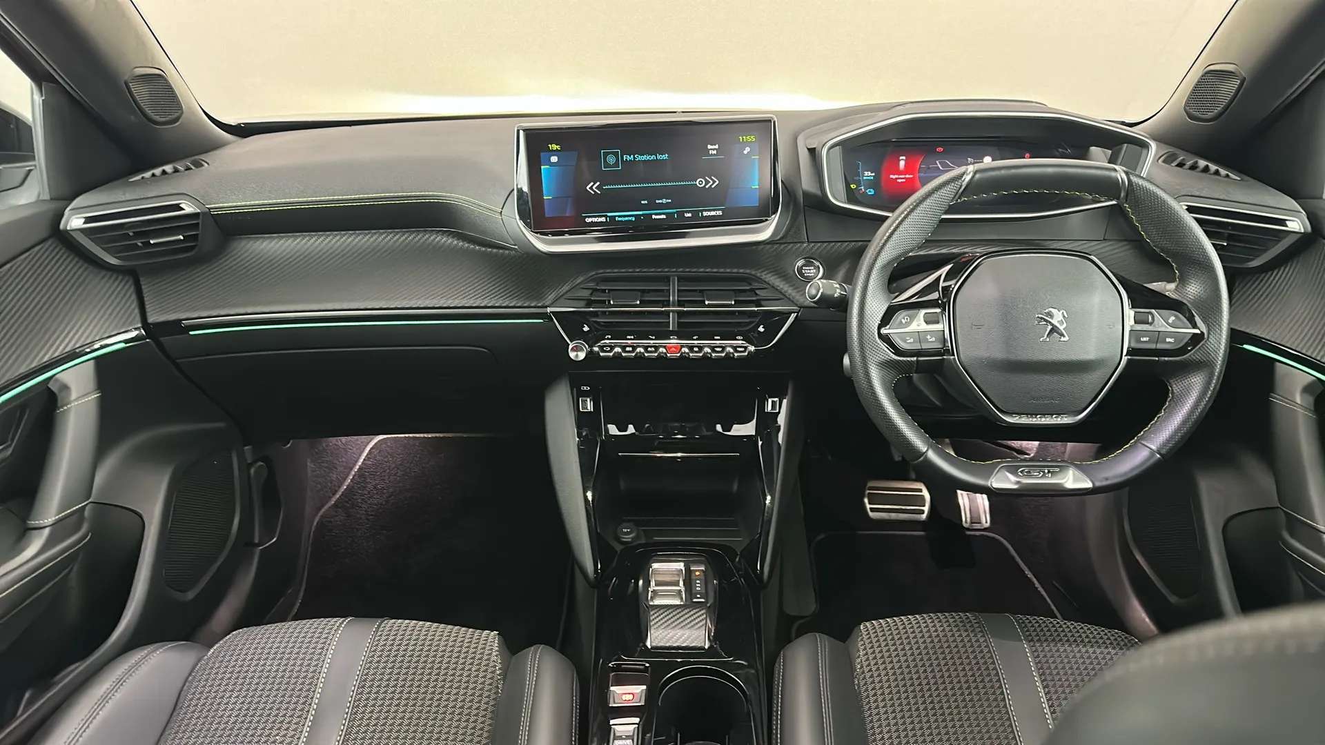 2023 PEUGEOT 2008 2023 PEUGEOT 2008