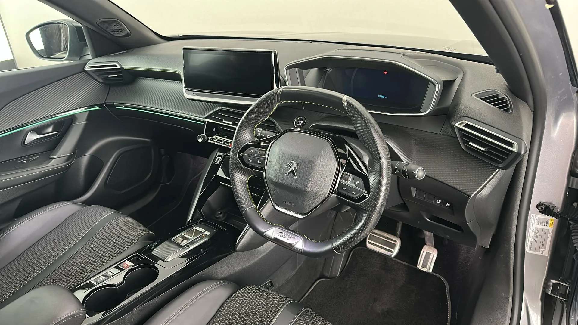 2023 PEUGEOT 2008 2023 PEUGEOT 2008