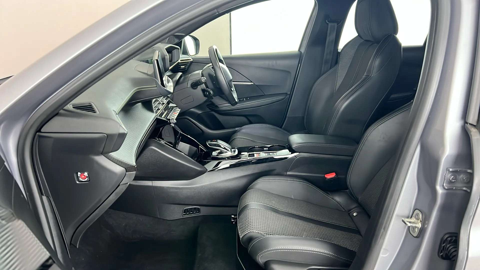 2022 PEUGEOT 208 2022 PEUGEOT 208