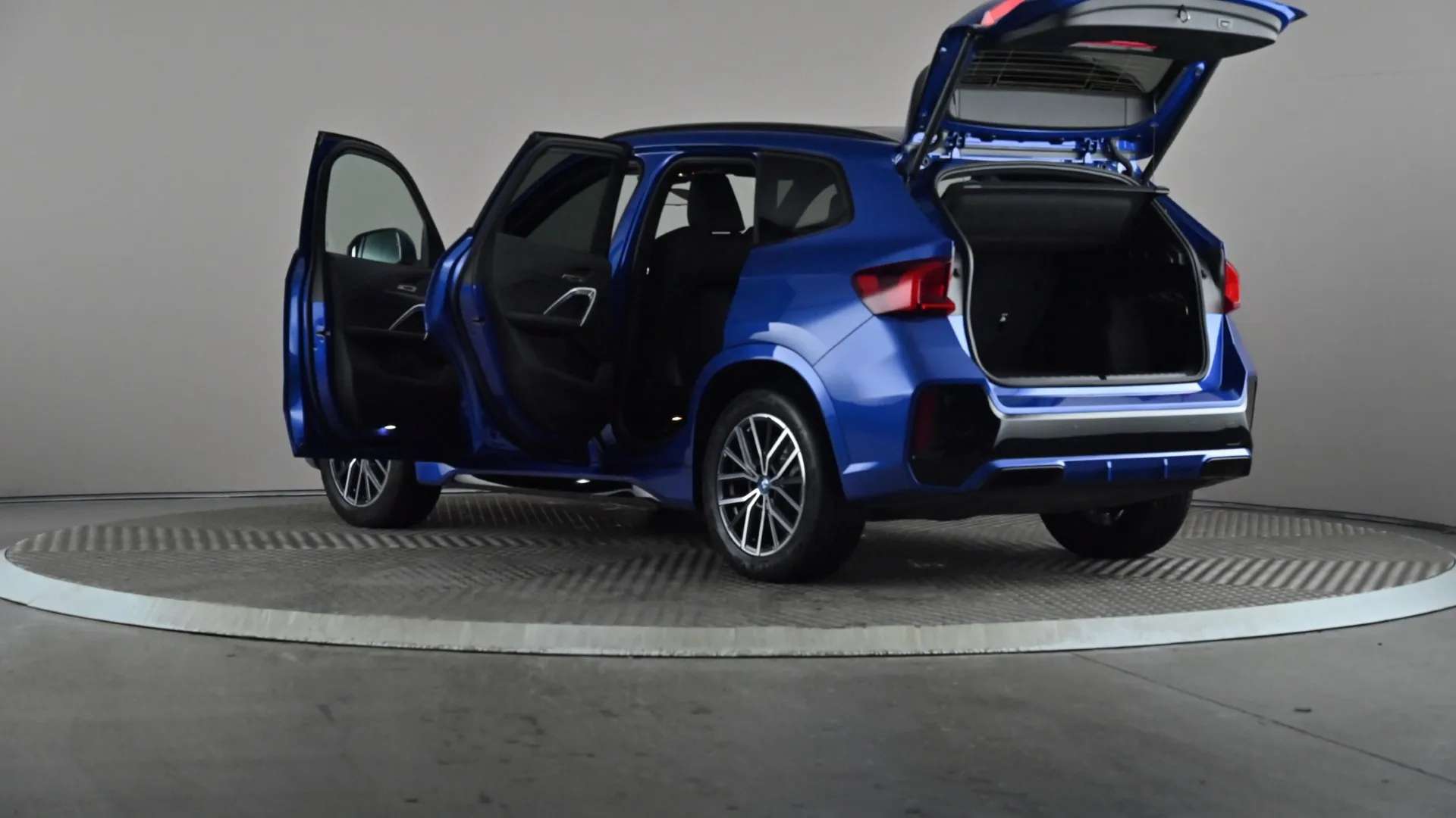 2025 BMW IX1 2025 BMW IX1