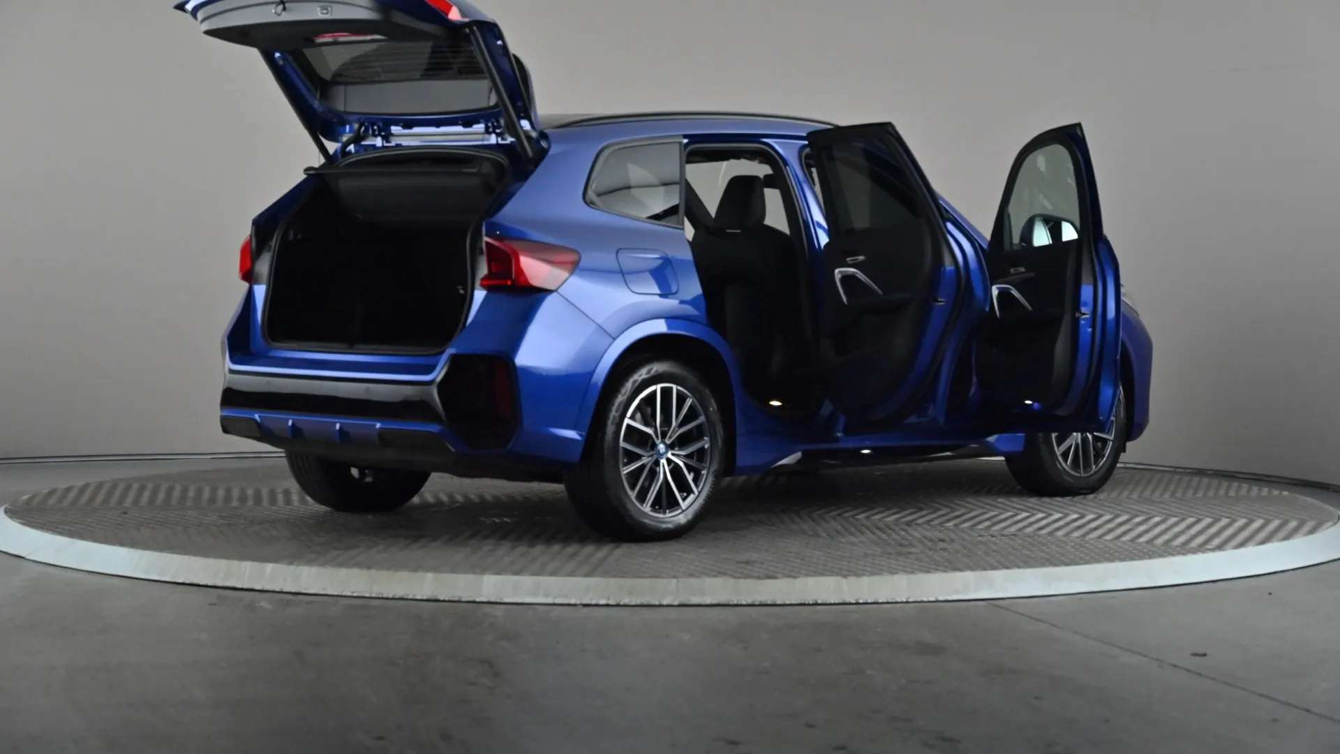 2025 BMW IX1 2025 BMW IX1