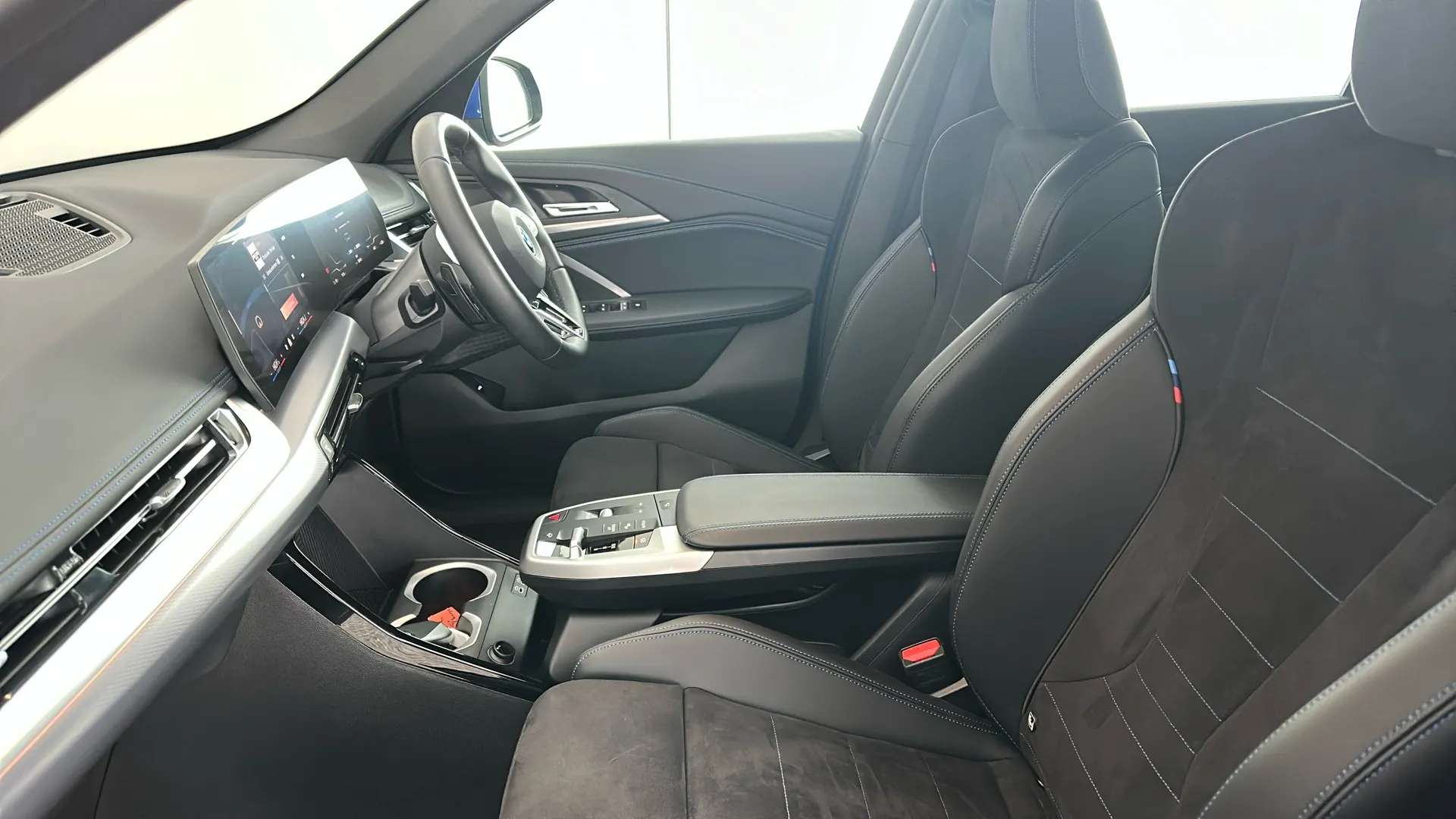 2025 BMW IX1 2025 BMW IX1