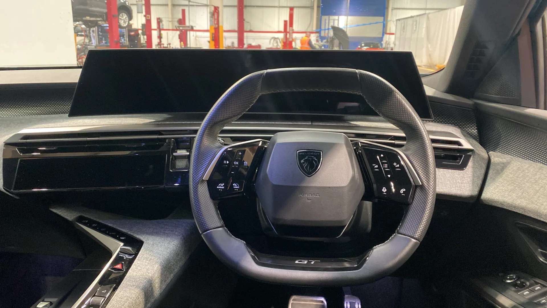 2025 PEUGEOT 3008 2025 PEUGEOT 3008