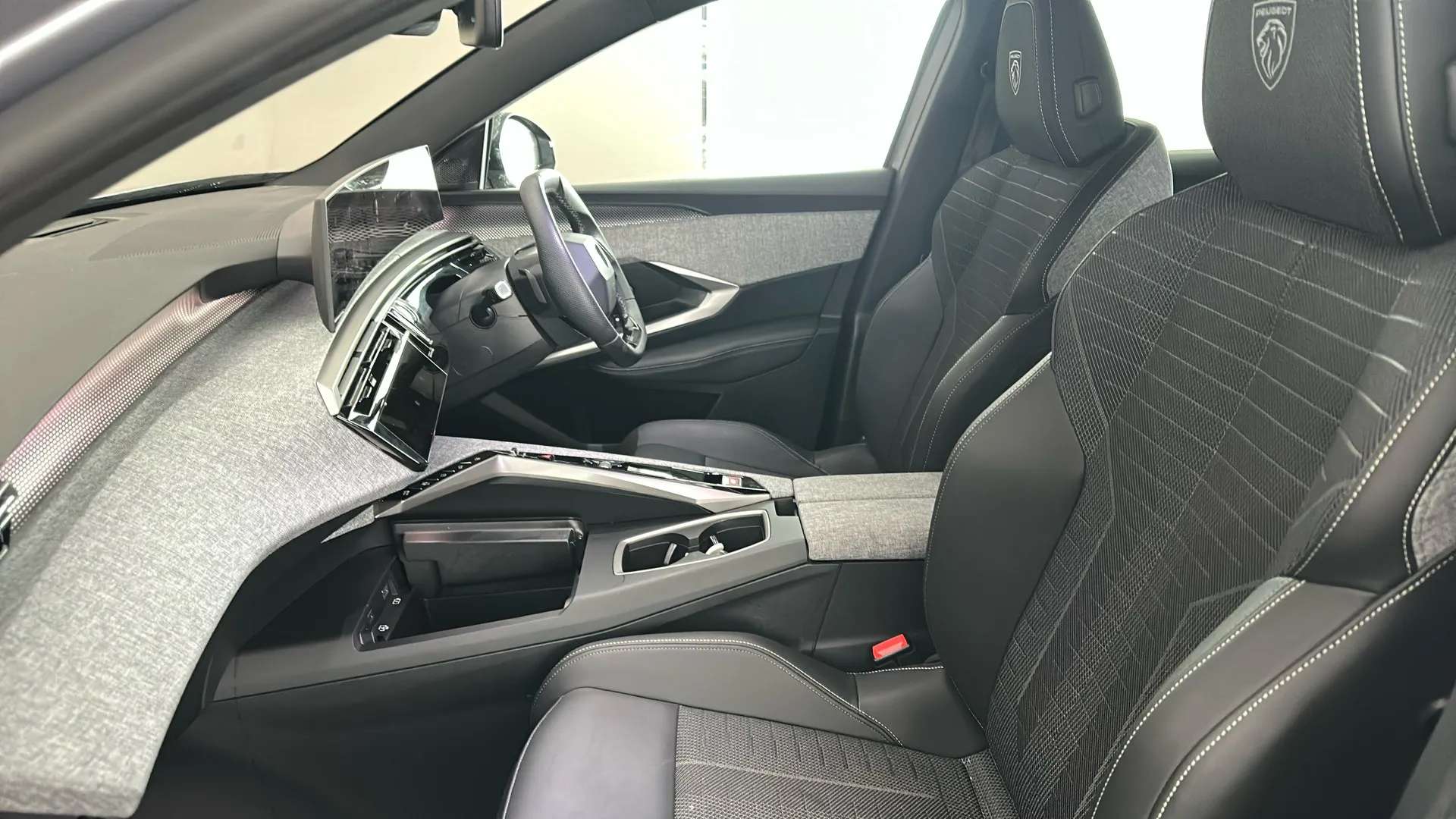 2025 PEUGEOT 3008 2025 PEUGEOT 3008