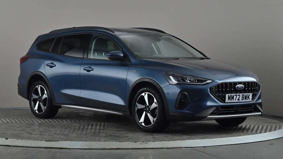 Check out this Ford Focus 2022 Petrol Manual