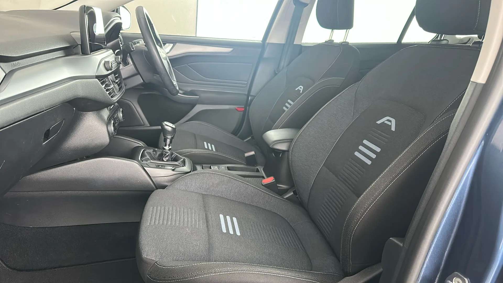 2022 FORD FOCUS 2022 FORD FOCUS