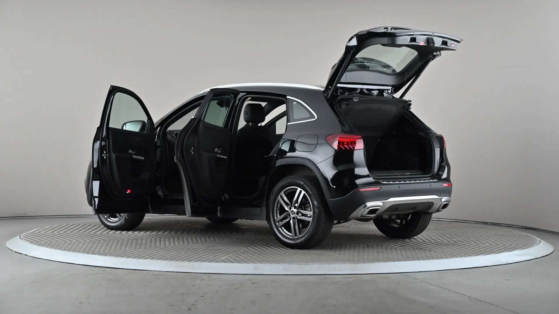 2025 MERCEDES-BENZ GLA 2025 MERCEDES-BENZ GLA