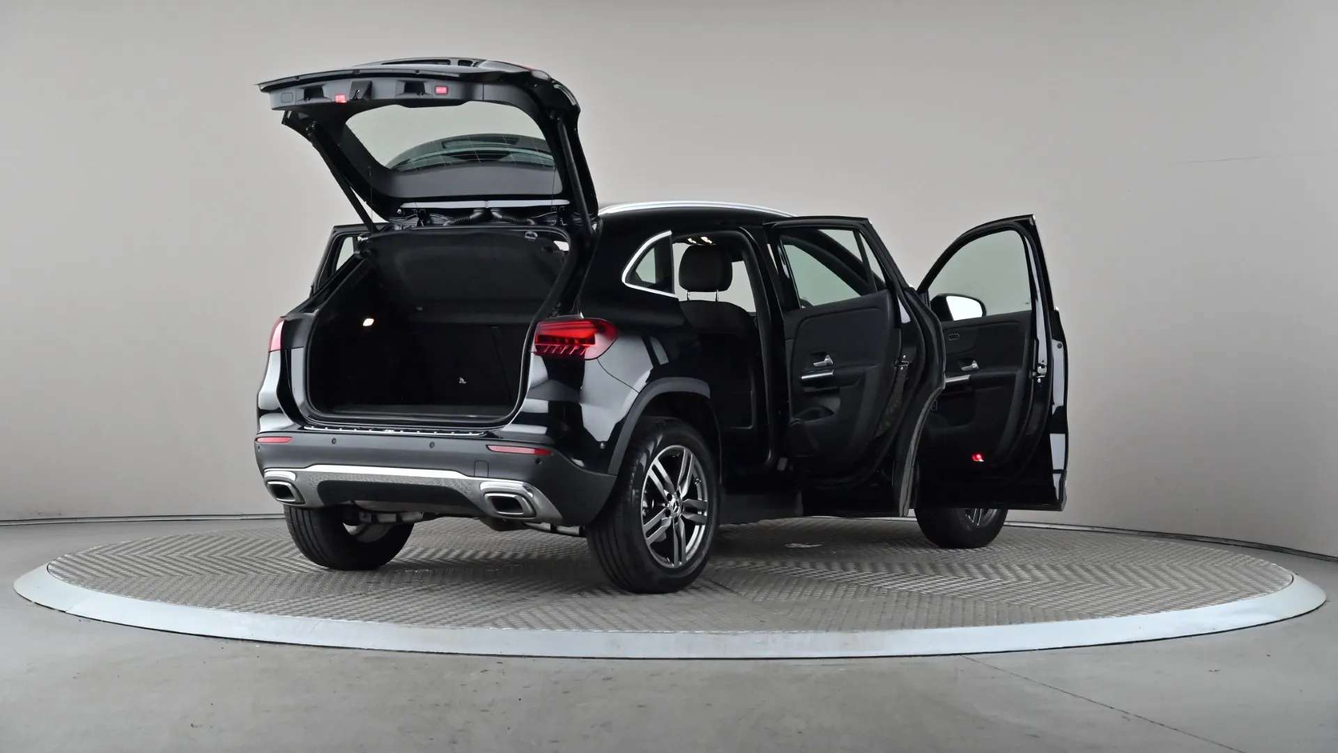 2025 MERCEDES-BENZ GLA 2025 MERCEDES-BENZ GLA
