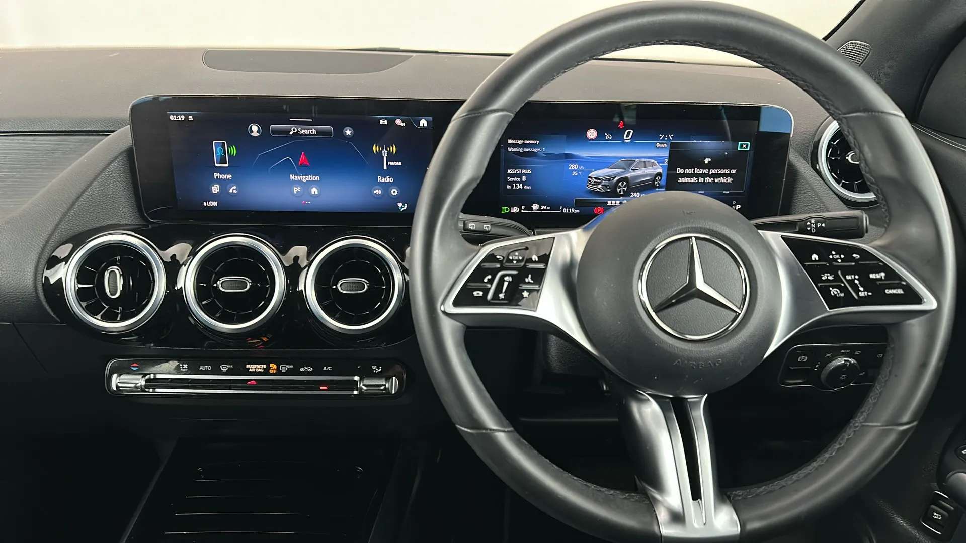 2025 MERCEDES-BENZ GLA 2025 MERCEDES-BENZ GLA