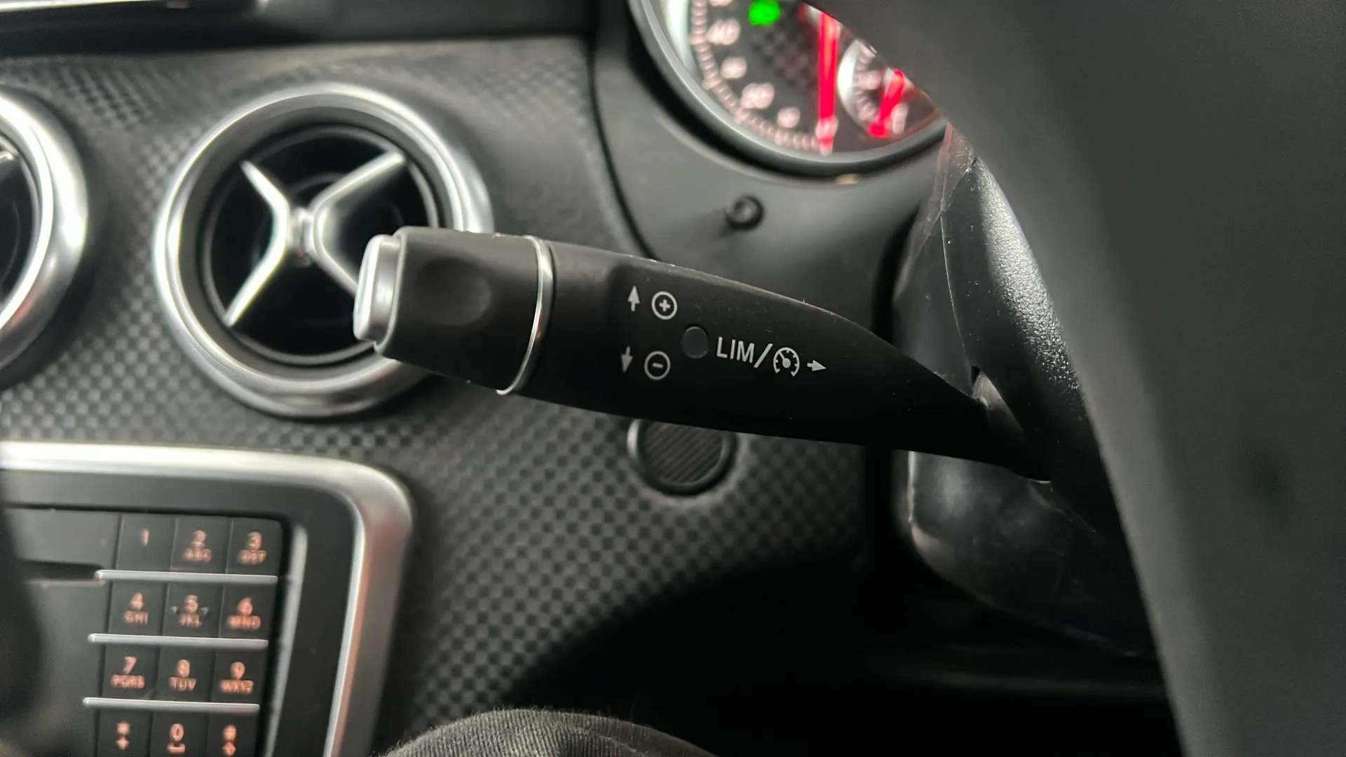 2018 MERCEDES-BENZ A CLASS 2018 MERCEDES-BENZ A CLASS