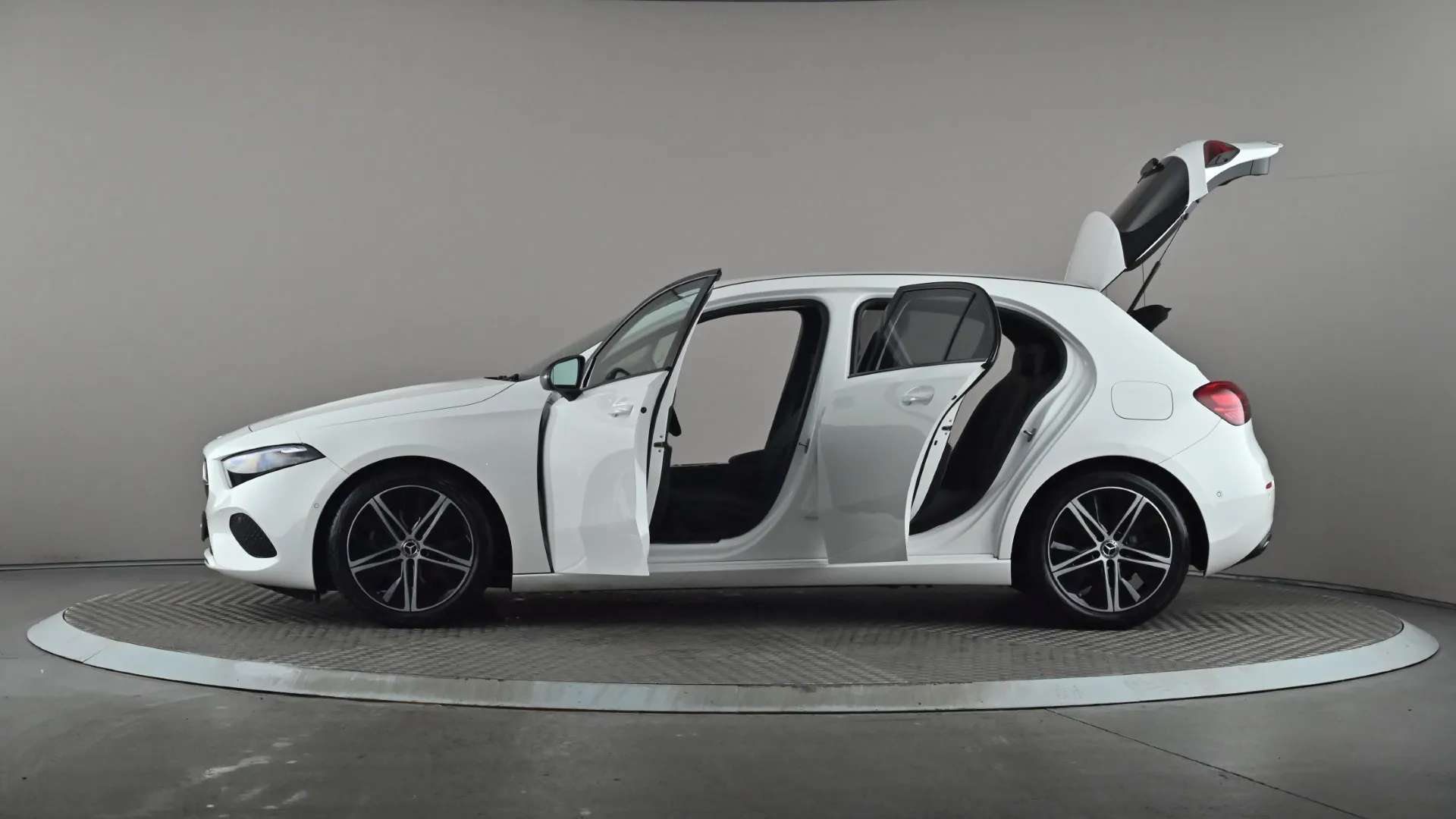 2024 MERCEDES-BENZ A CLASS 2024 MERCEDES-BENZ A CLASS