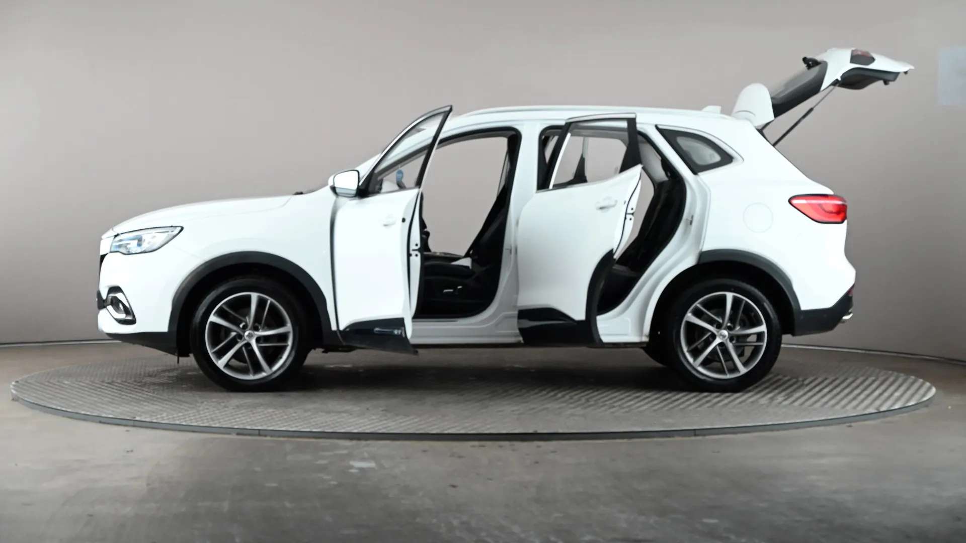 2021 MG MOTOR UK HS 2021 MG MOTOR UK HS