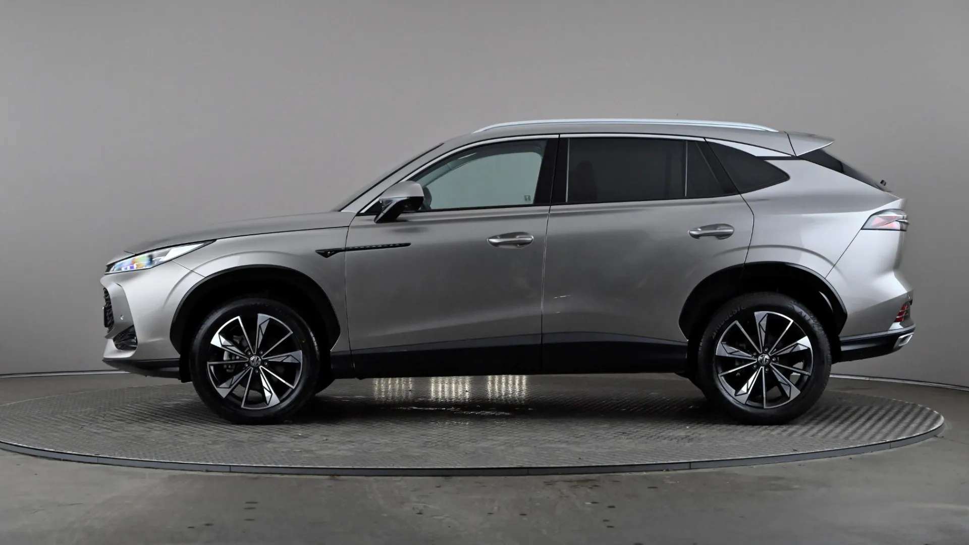 A 2024 MG MOTOR UK HS 1.5 T-GDI Trophy A 2024 MG MOTOR UK HS 1.5 T-GDI Trophy