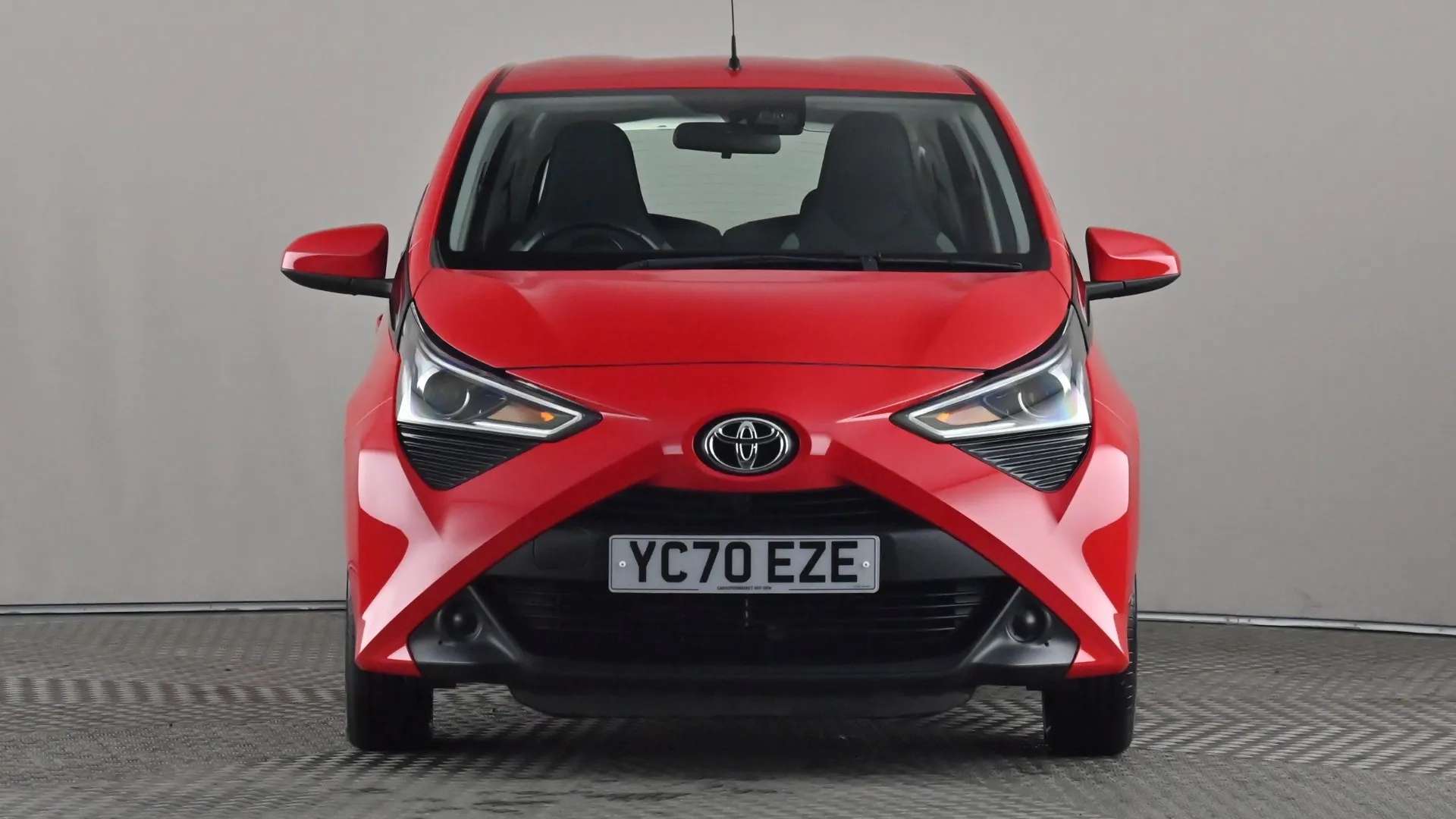 A 2020 TOYOTA AYGO 1.0 VVT-i X-Play TSS A 2020 TOYOTA AYGO 1.0 VVT-i X-Play TSS
