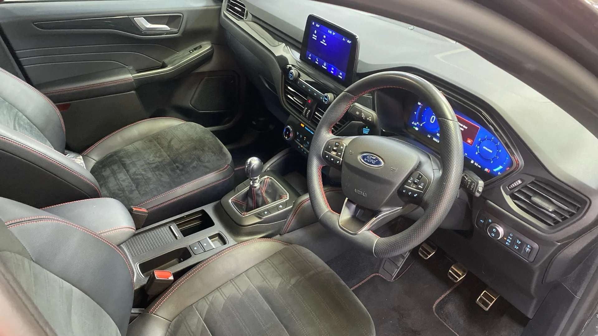 A 2023 FORD KUGA 1.5 EcoBoost 150 ST-Line Edition A 2023 FORD KUGA 1.5 EcoBoost 150 ST-Line Edition
