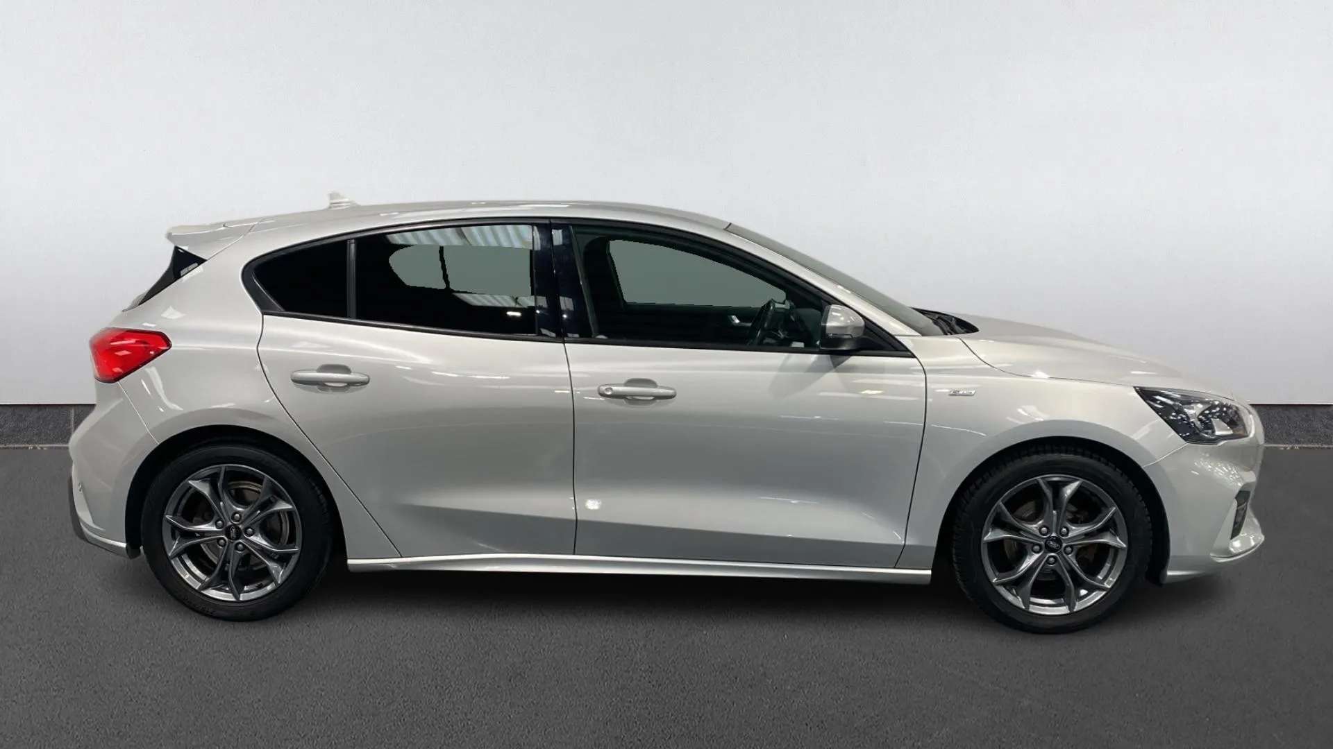 A 2020 FORD FOCUS 1.0 EcoBoost Hybrid mHEV 155 ST-Line Edition A 2020 FORD FOCUS 1.0 EcoBoost Hybrid mHEV 155 ST-Line Edition