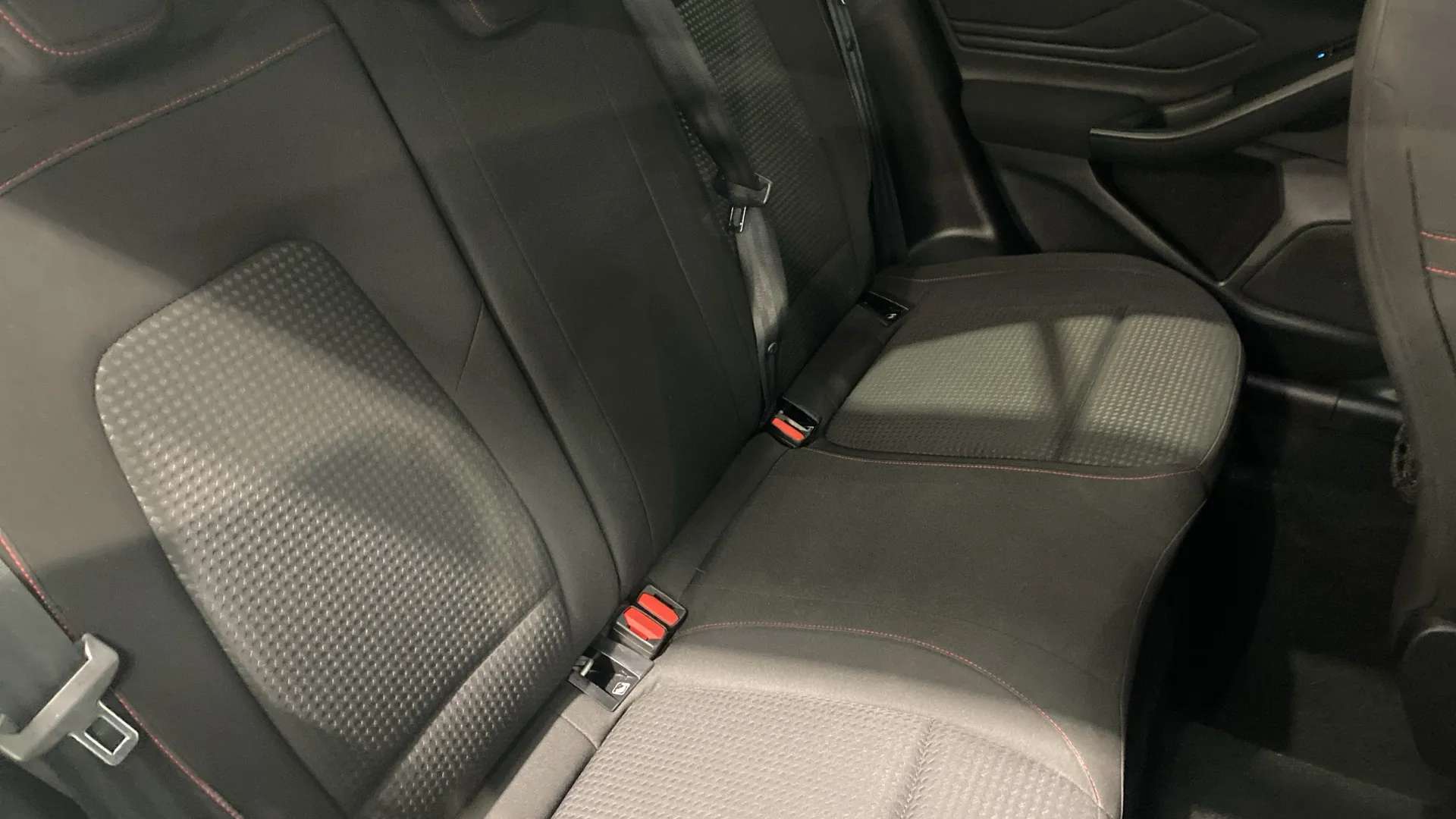 A 2020 FORD FOCUS 1.0 EcoBoost Hybrid mHEV 155 ST-Line Edition A 2020 FORD FOCUS 1.0 EcoBoost Hybrid mHEV 155 ST-Line Edition