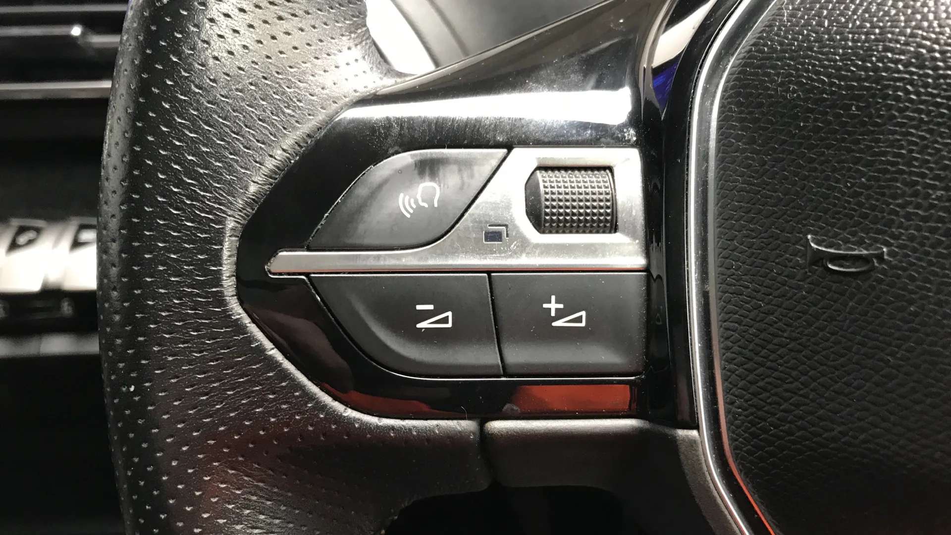 2018 PEUGEOT 3008 2018 PEUGEOT 3008