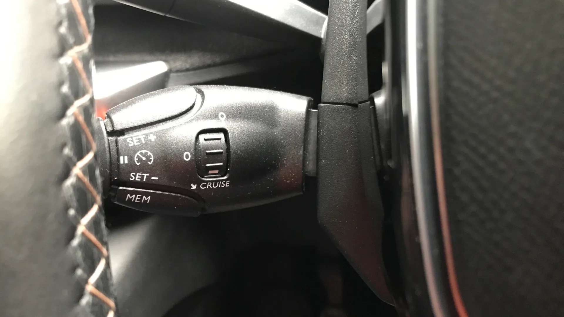 2018 PEUGEOT 3008 2018 PEUGEOT 3008