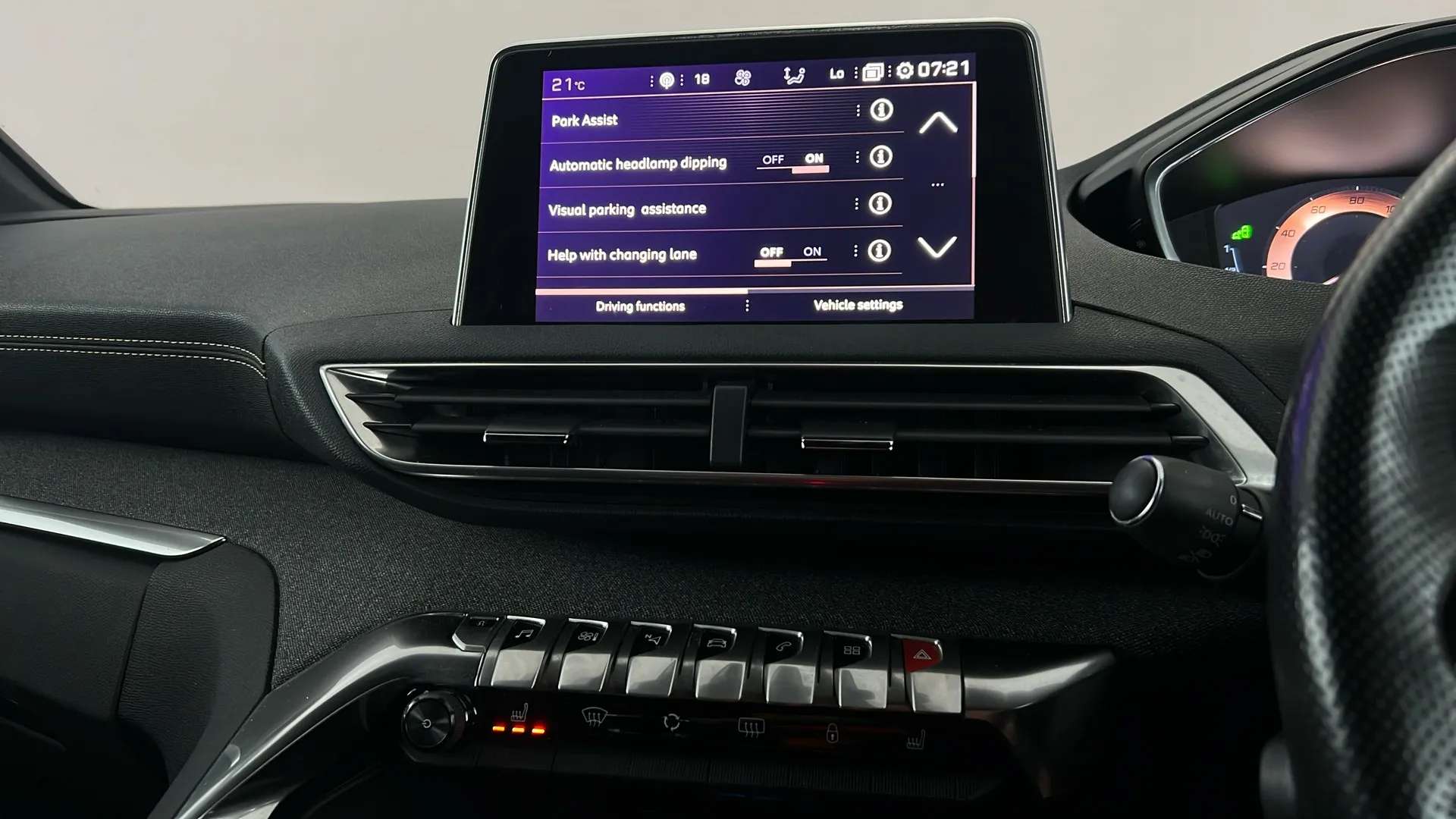 2018 PEUGEOT 3008 2018 PEUGEOT 3008