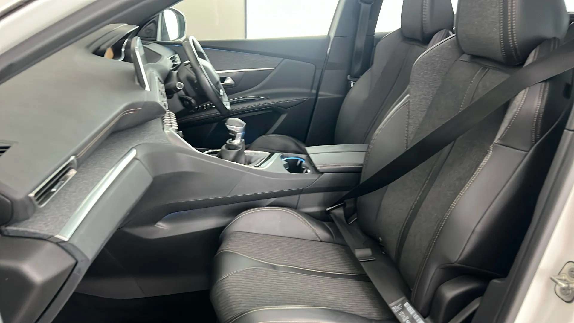 2018 PEUGEOT 3008 2018 PEUGEOT 3008