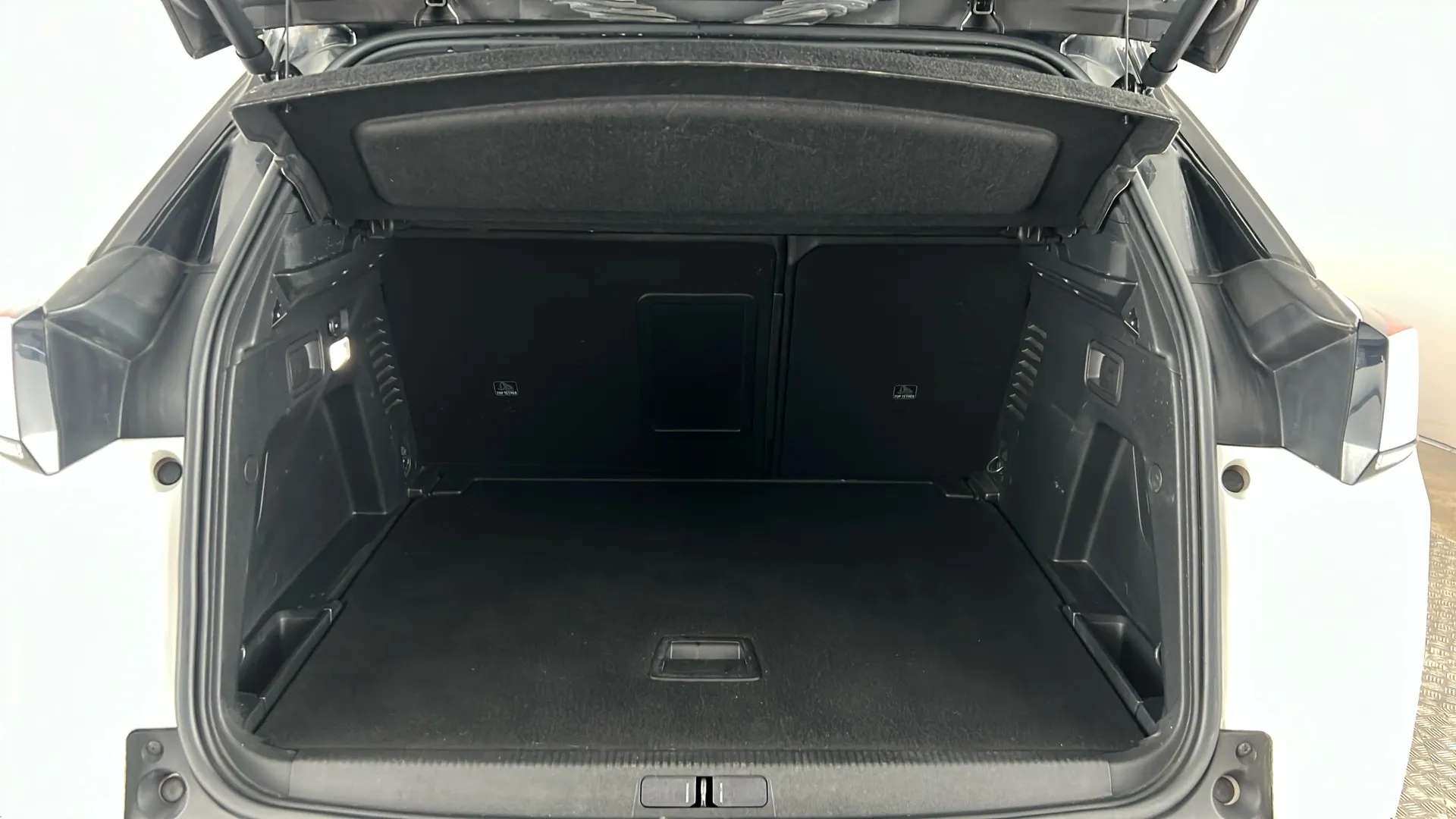 2018 PEUGEOT 3008 2018 PEUGEOT 3008