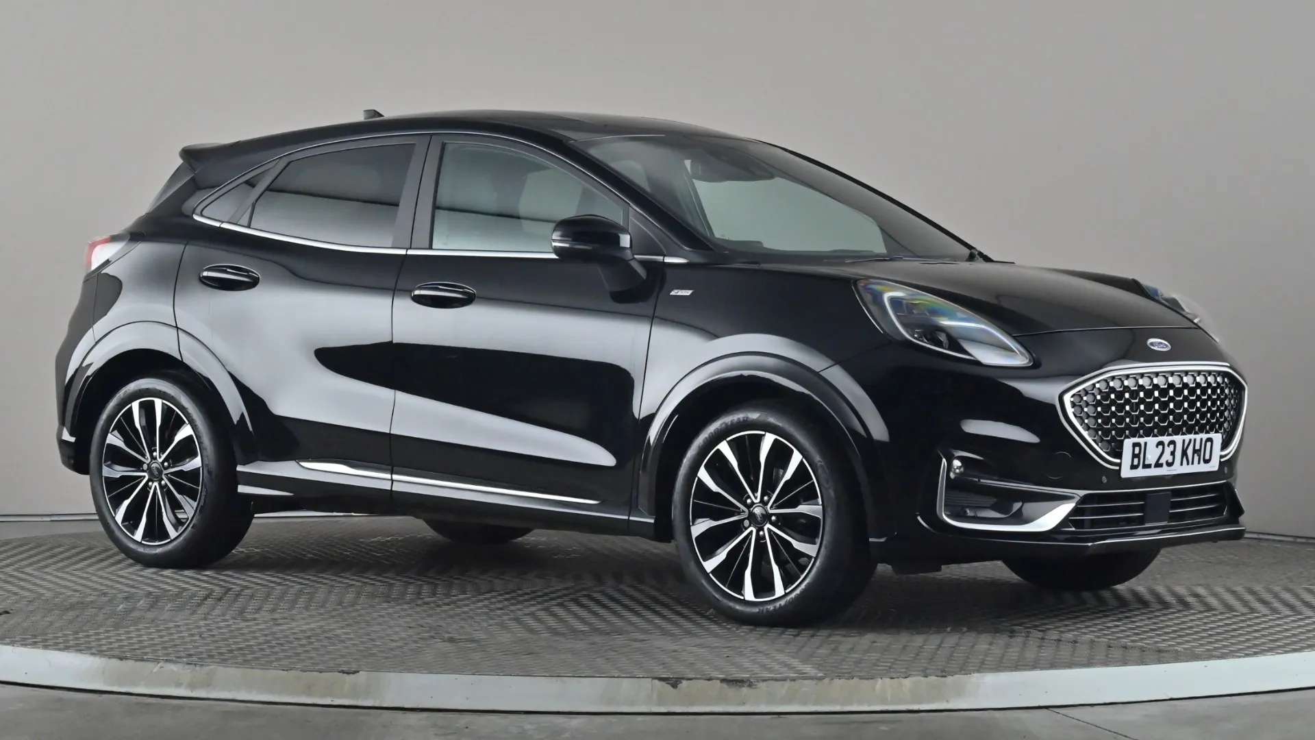 A 2023 FORD PUMA 1.0 EcoBoost Hybrid mHEV ST-Line Vignale A 2023 FORD PUMA 1.0 EcoBoost Hybrid mHEV ST-Line Vignale
