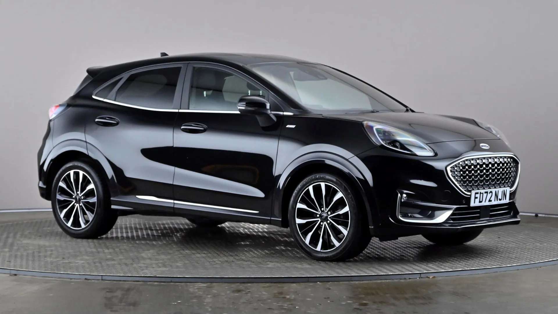 A 2022 FORD PUMA 1.0 EcoBoost Hybrid mHEV ST-Line Vignale A 2022 FORD PUMA 1.0 EcoBoost Hybrid mHEV ST-Line Vignale