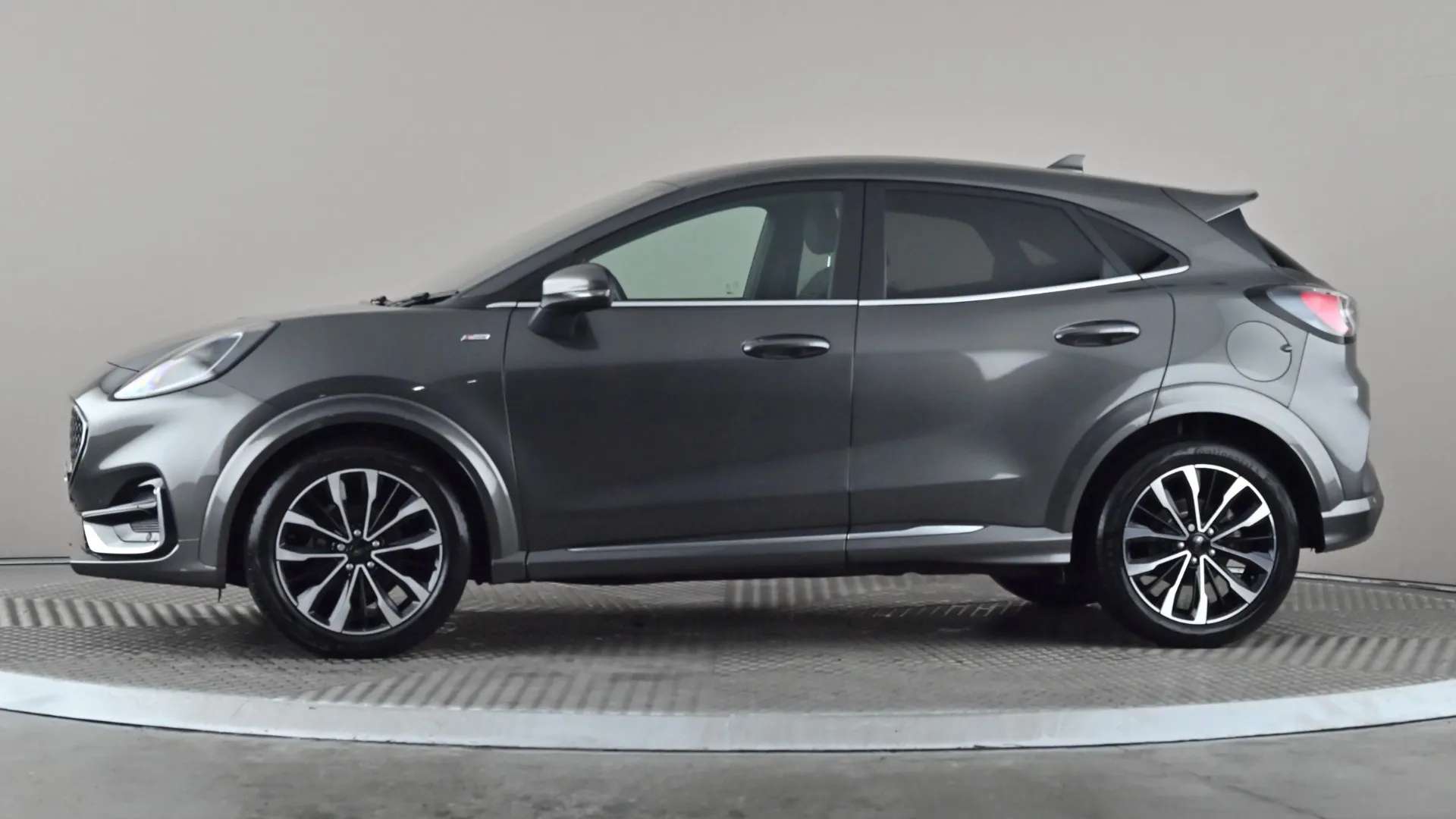 A 2023 FORD PUMA 1.0 EcoBoost Hybrid mHEV 155 ST-Line Vignale A 2023 FORD PUMA 1.0 EcoBoost Hybrid mHEV 155 ST-Line Vignale