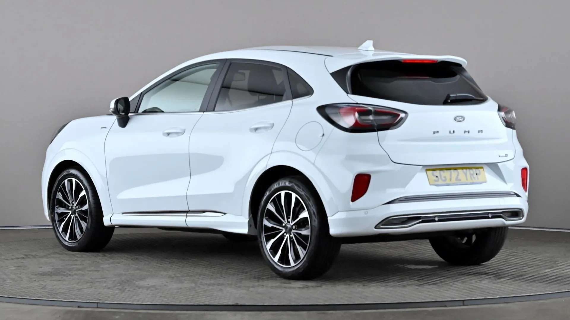 A 2022 FORD PUMA 1.0 EcoBoost Hybrid mHEV 155 ST-Line Vignale A 2022 FORD PUMA 1.0 EcoBoost Hybrid mHEV 155 ST-Line Vignale