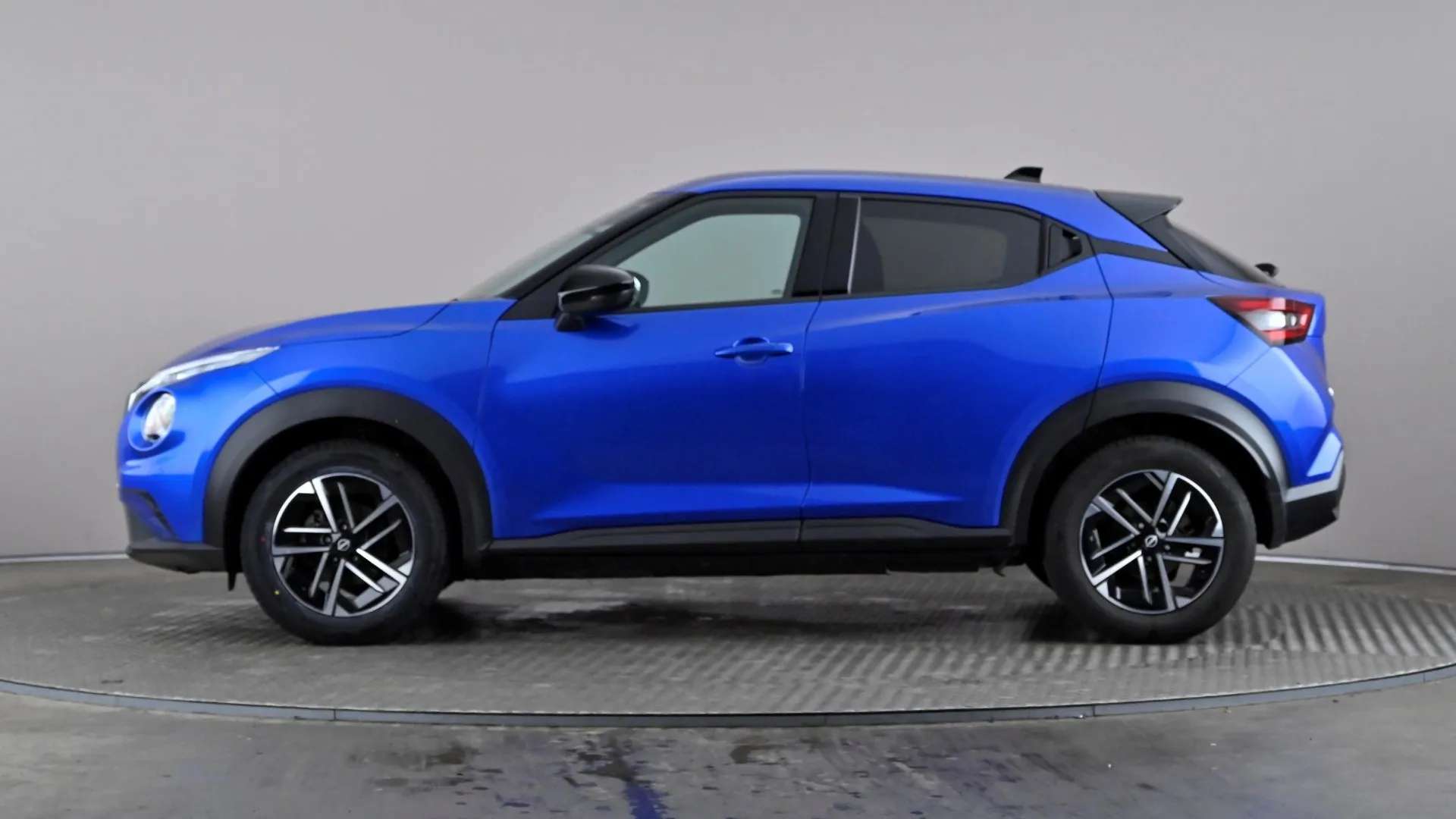 A 2024 NISSAN JUKE 1.0 DiG-T N-Connecta A 2024 NISSAN JUKE 1.0 DiG-T N-Connecta