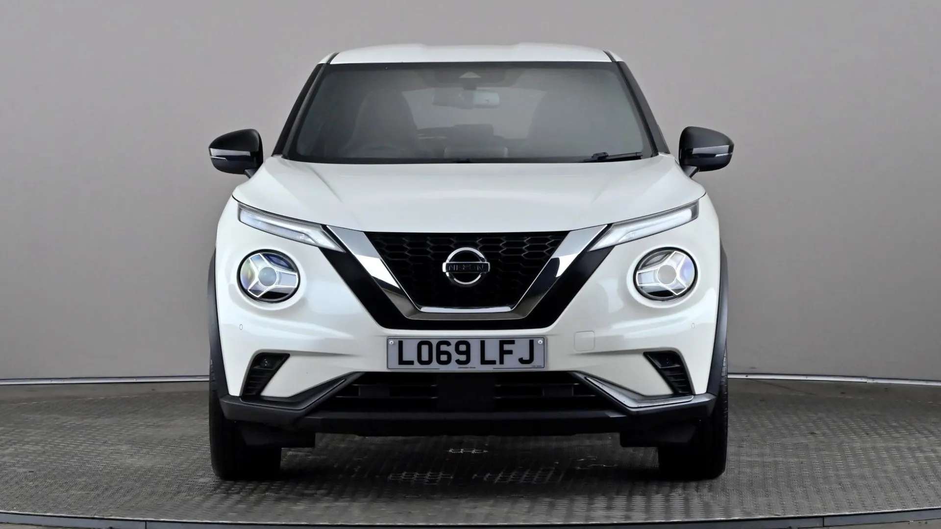 A 2019 NISSAN JUKE 1.0 DiG-T N-Connecta A 2019 NISSAN JUKE 1.0 DiG-T N-Connecta
