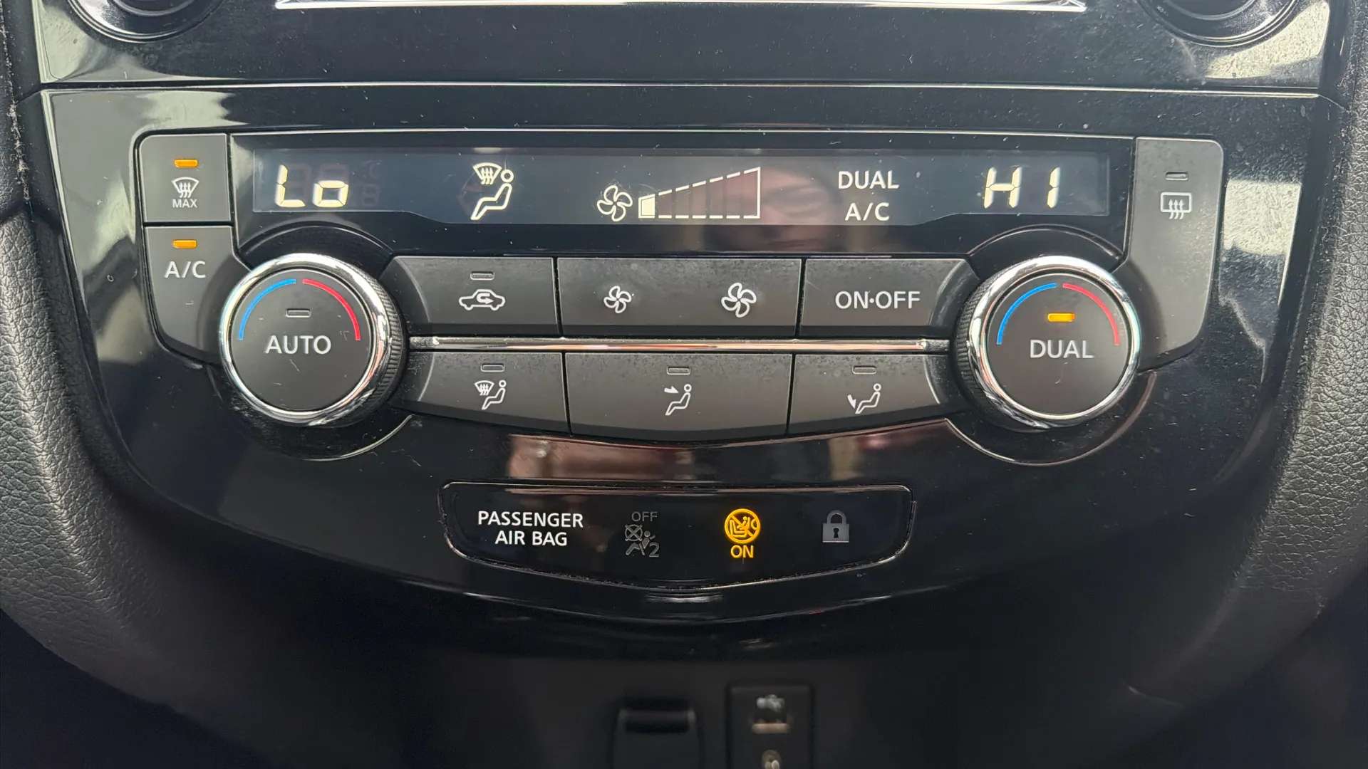 2017 NISSAN X-TRAIL 2017 NISSAN X-TRAIL