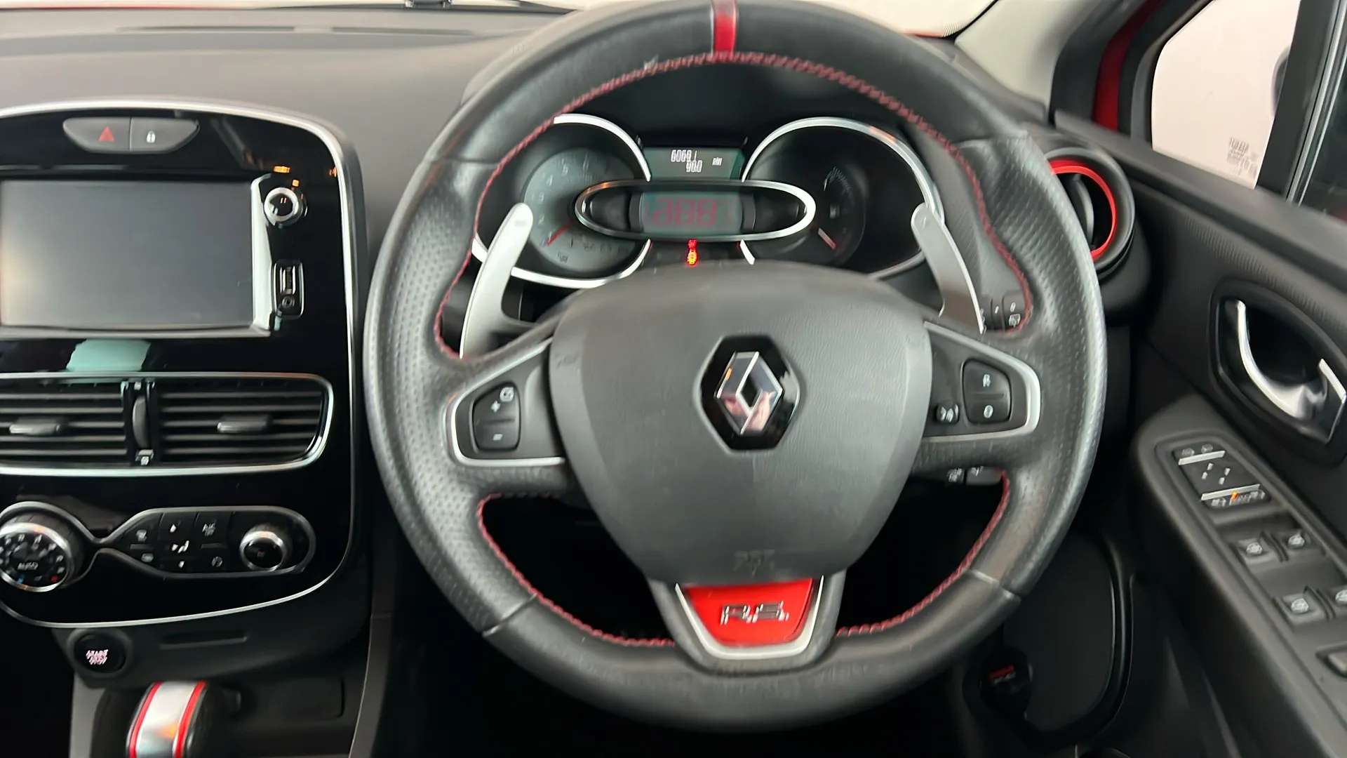 2016 RENAULT CLIO 2016 RENAULT CLIO