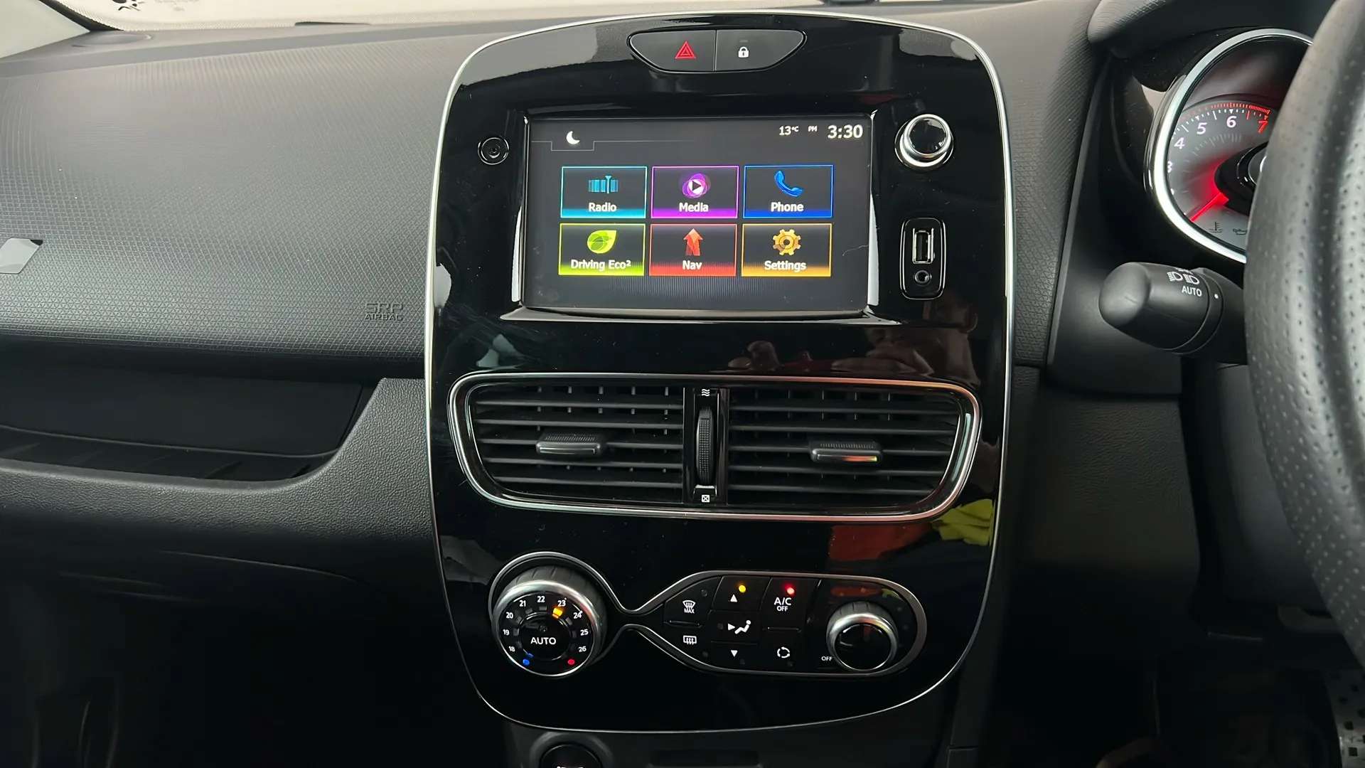 2016 RENAULT CLIO 2016 RENAULT CLIO