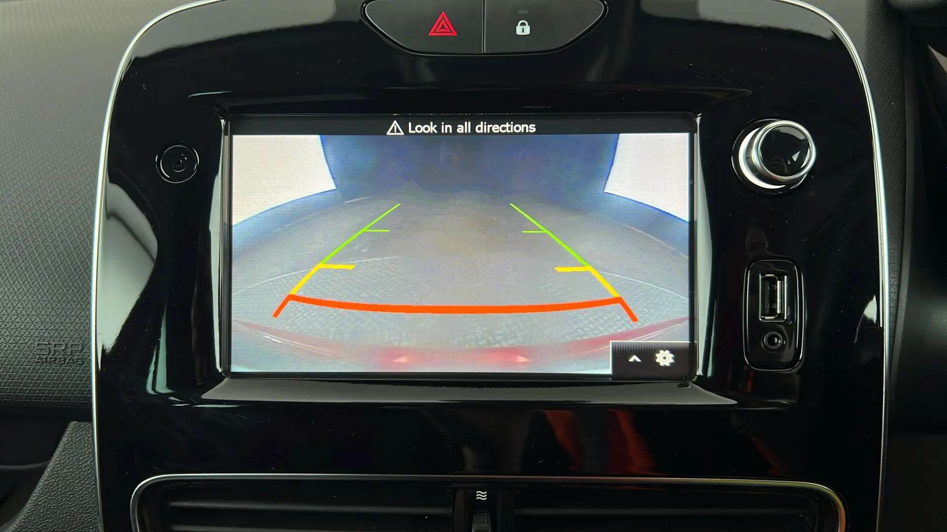 2016 RENAULT CLIO 2016 RENAULT CLIO