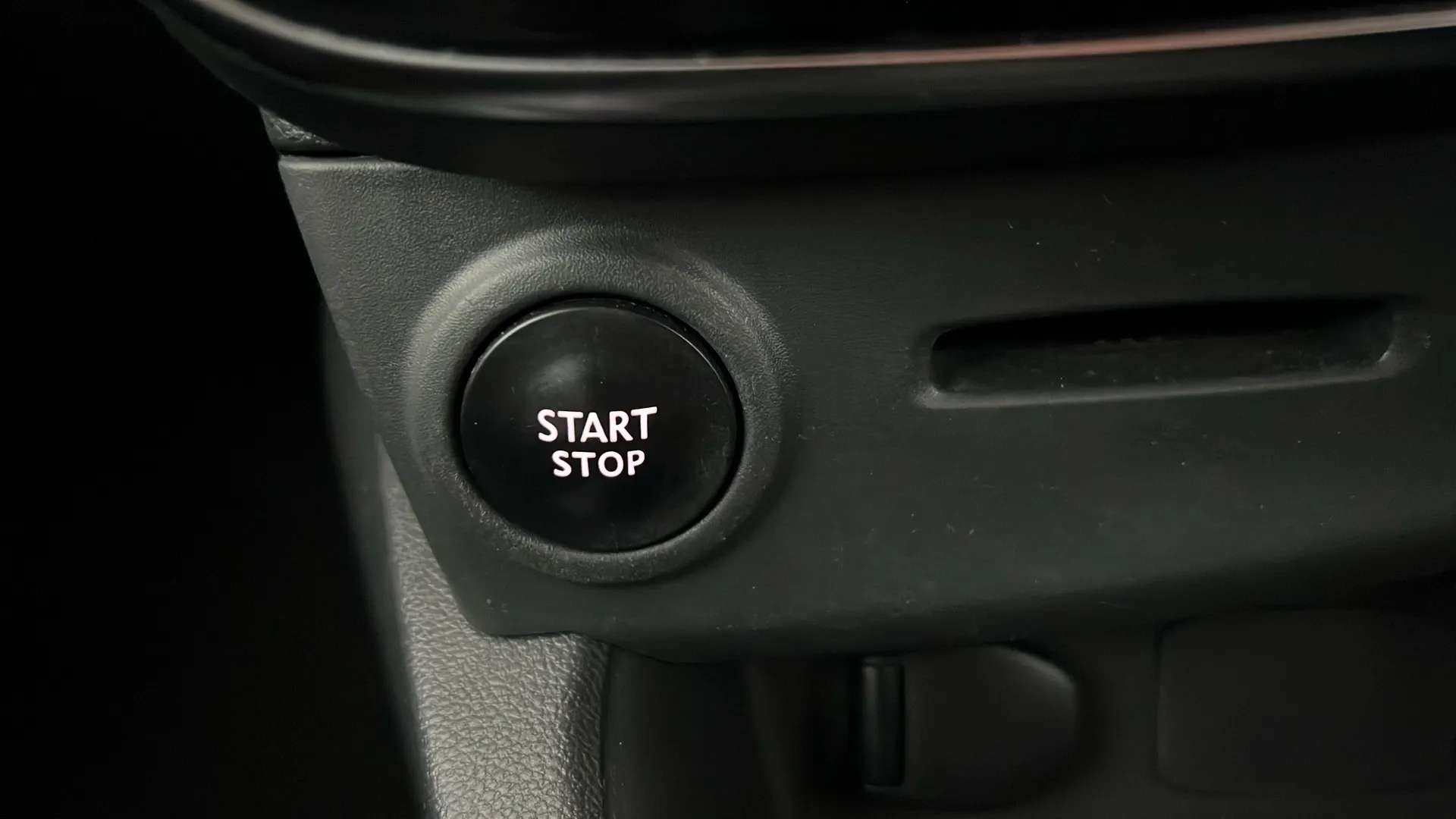 2016 RENAULT CLIO 2016 RENAULT CLIO