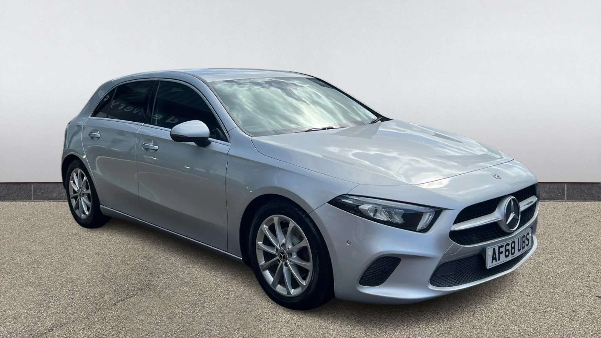 A 2018 MERCEDES-BENZ A CLASS A180d Sport Premium Auto A 2018 MERCEDES-BENZ A CLASS A180d Sport Premium Auto