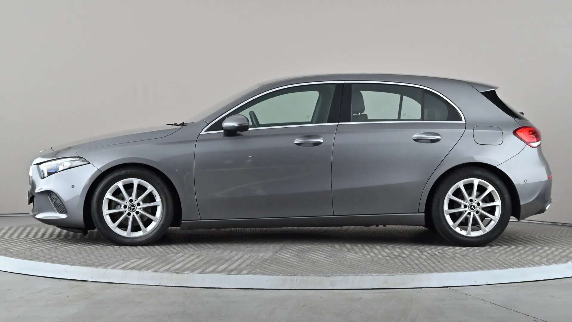 A 2018 MERCEDES-BENZ A CLASS A180d Sport Premium Auto A 2018 MERCEDES-BENZ A CLASS A180d Sport Premium Auto