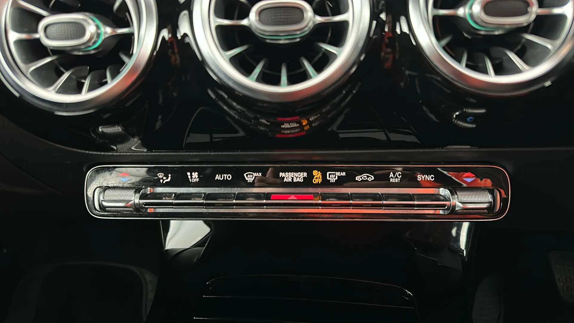 2018 MERCEDES-BENZ A CLASS 2018 MERCEDES-BENZ A CLASS