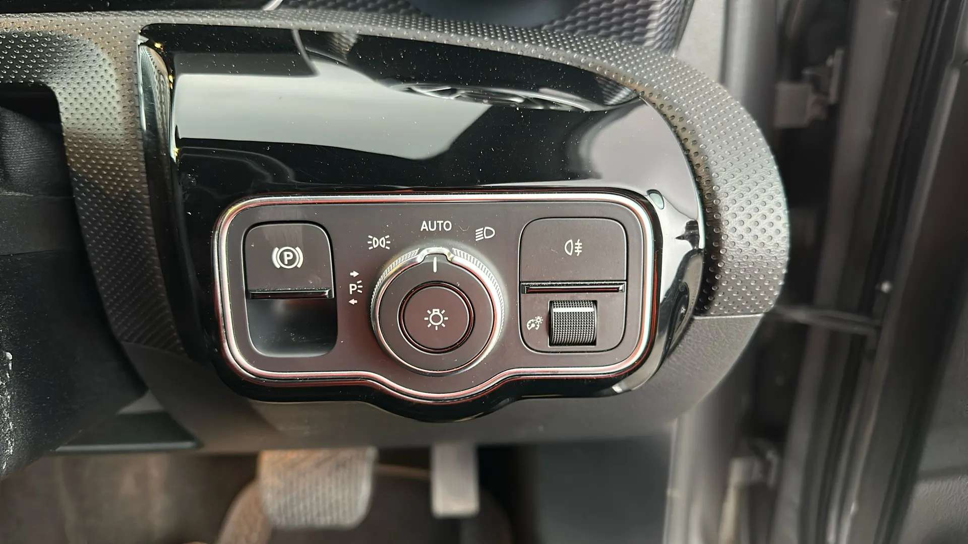 2018 MERCEDES-BENZ A CLASS 2018 MERCEDES-BENZ A CLASS